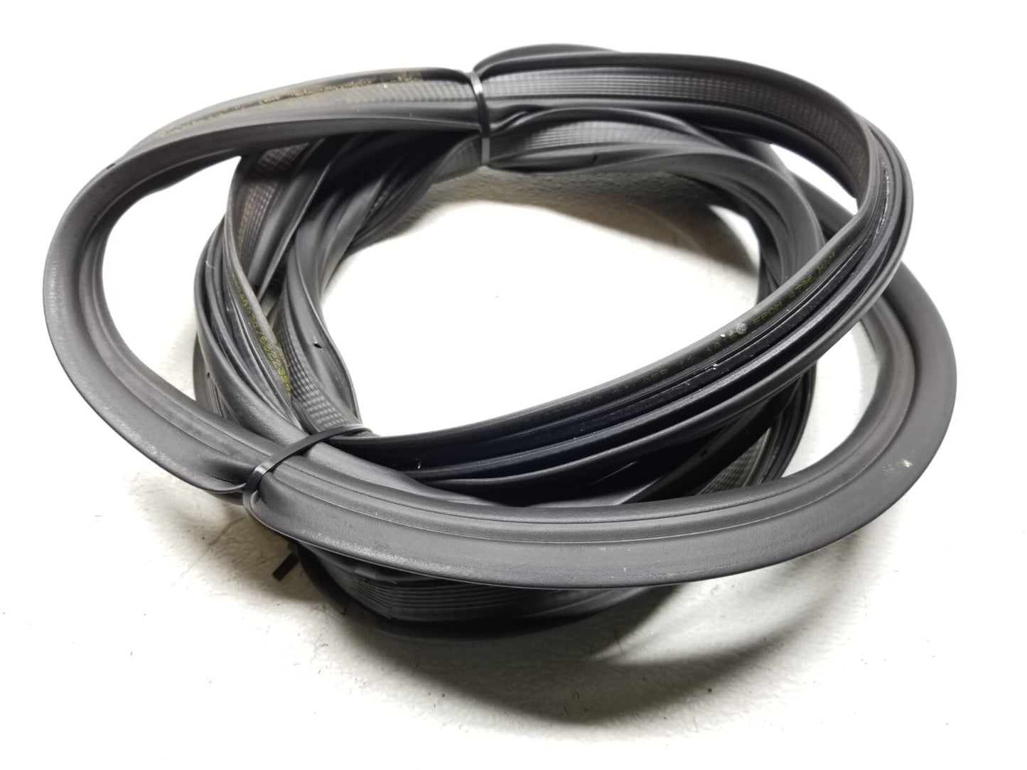 15 16 17 18 19 Chrysler 300 Trunk Weather Strip Seal OEM 42k