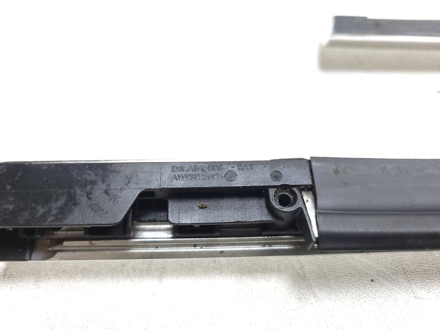 2010 - 2019 Jaguar XJ Door Glass Belt Seal Molding Set 4 OEM