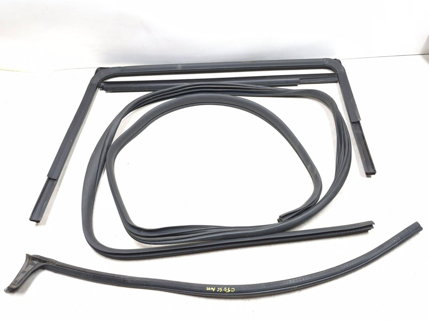 2013 Dodge Grand Caravan Rear Door Weatherstrip Seal Right Passenger Side Oem✅