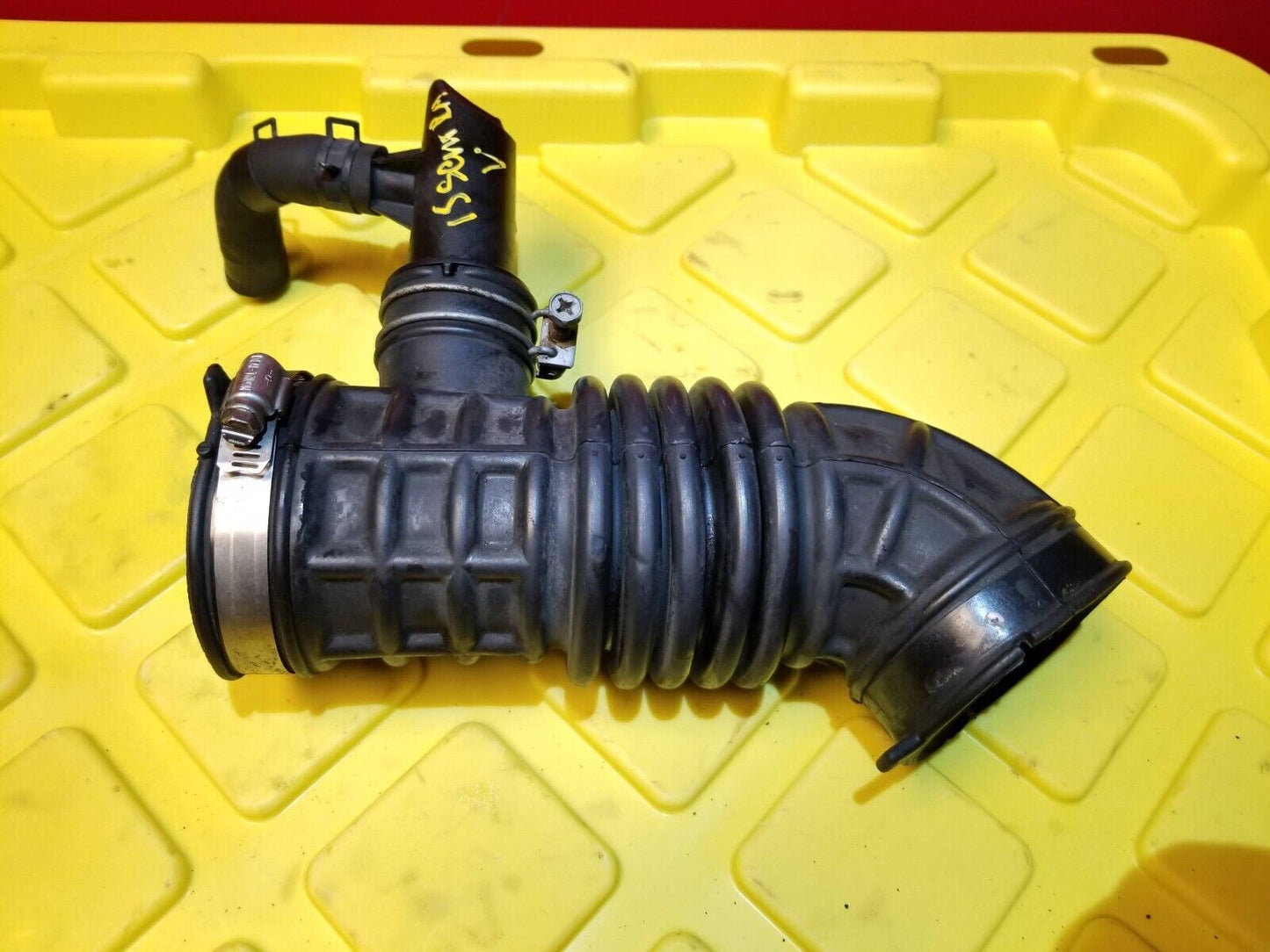13 - 16 Nissan Sentra Air Intake Duct 1.8l OEM