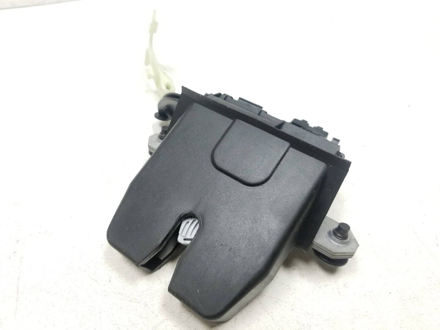 2012 - 2014 Ford Focus Sedan Rear Trunk Lid Latch Power Lock Actuator OEM