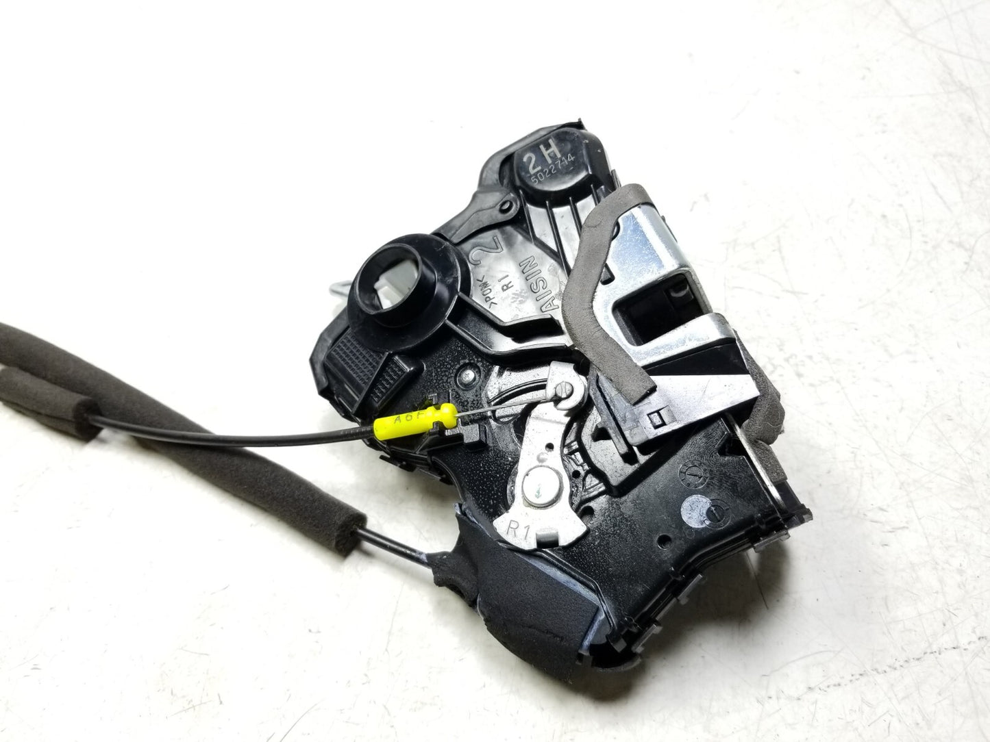 2013 - 2016 Scion Fr-s Door Lock Actuator Front Passenger Side Right OEM