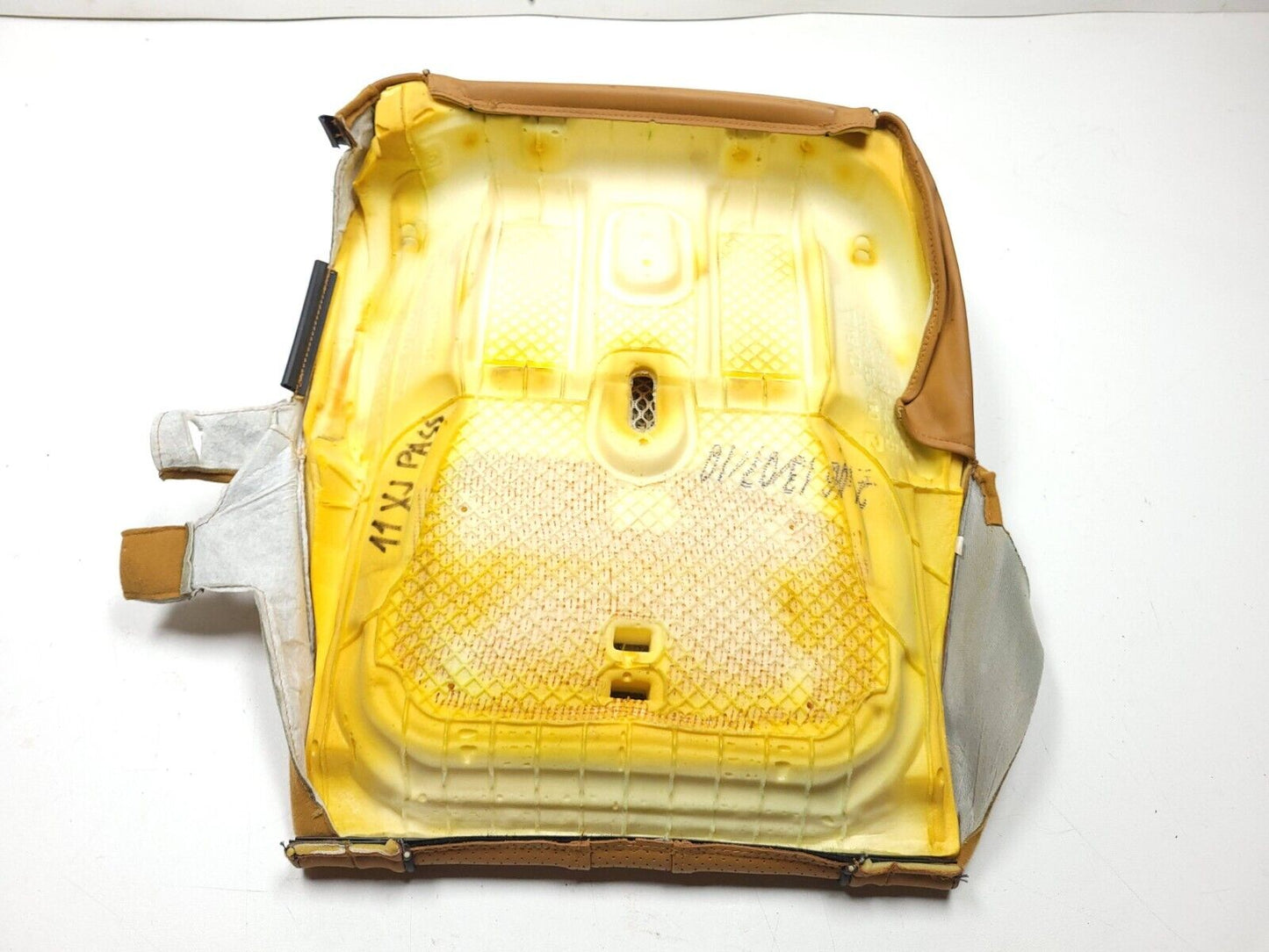 2010-1019 Jaguar XJ Front Seat Cushion Bottom Lower Passenger Right OEM