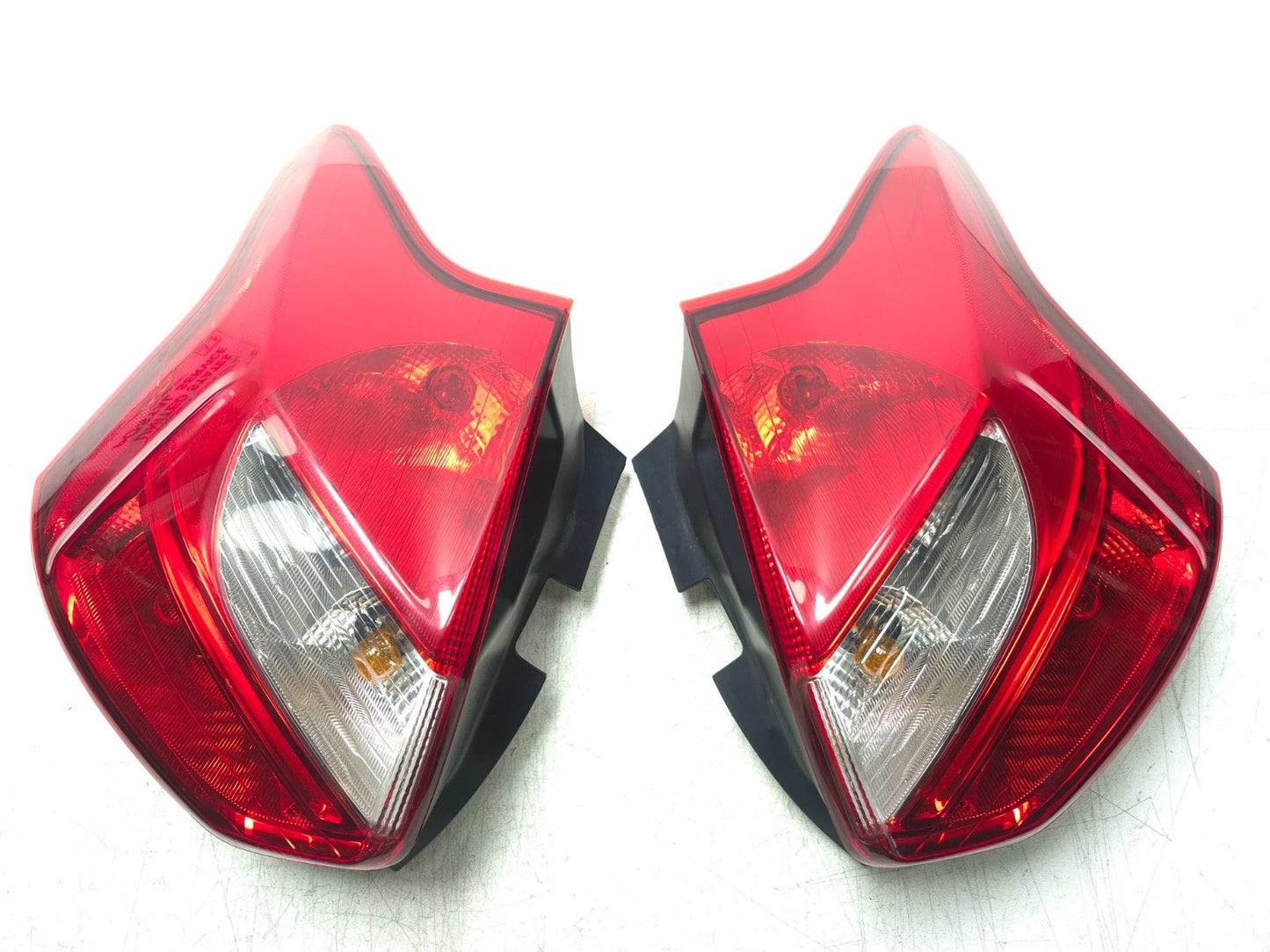 2013 Ford Focus St Tail Light Pair Oem✅