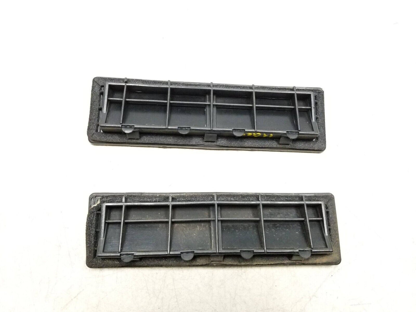 2009-2016 Hyundai Genesis Rear Quarter Pressure Vent Flap Pair OEM