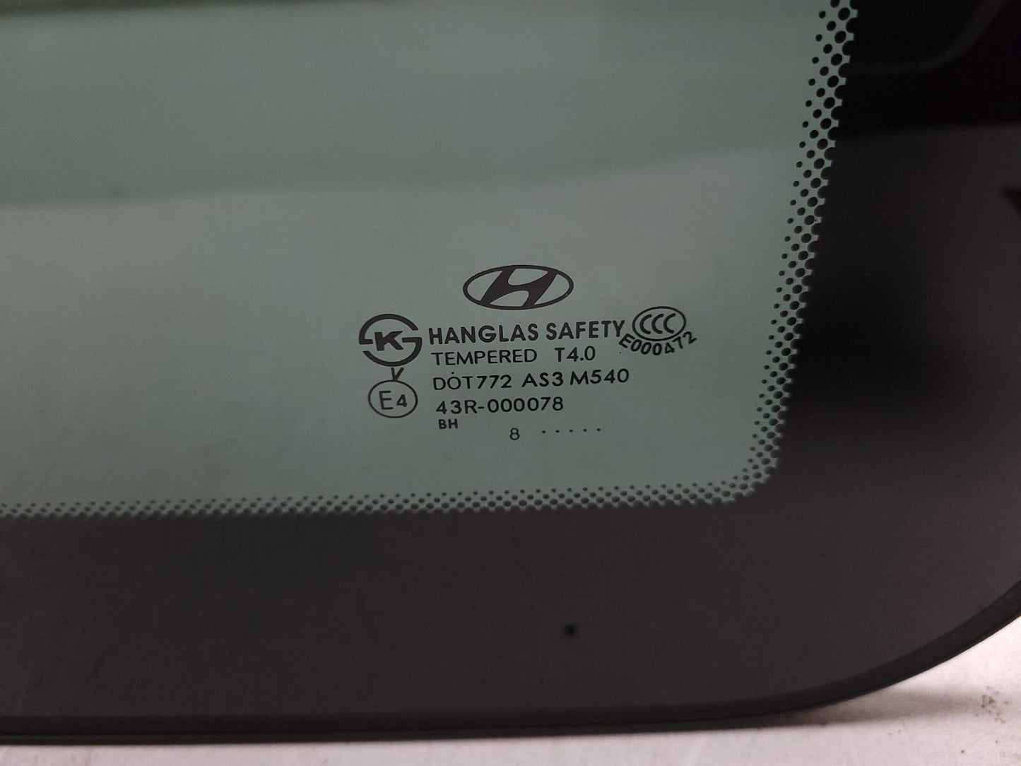 09-14 Hyundai Genesis Sunroof Glass OEM Sedan