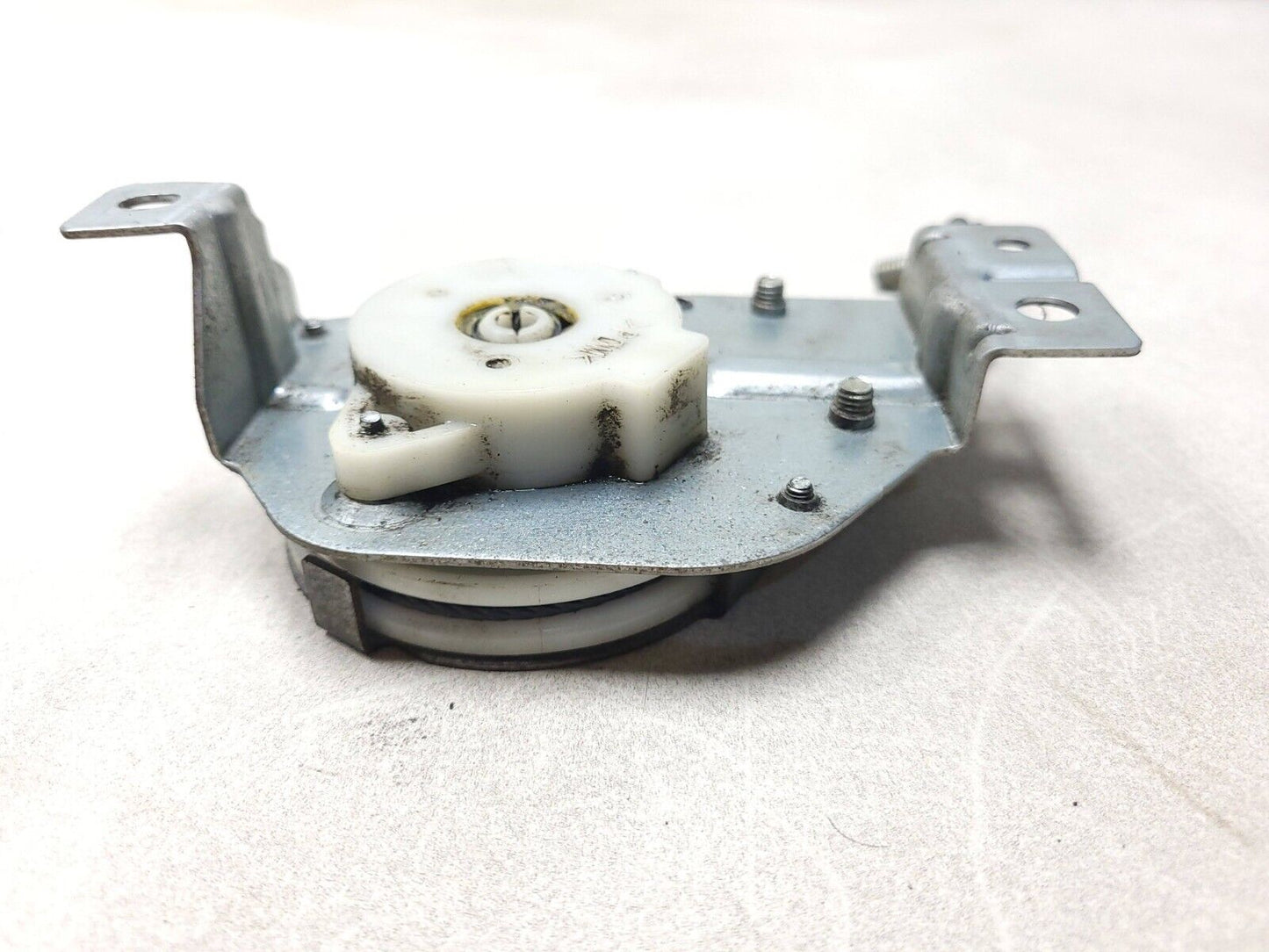 2007 - 2013 Mitsubishi Outlander Tailgate Assist Spring Lift Left & Right OEM