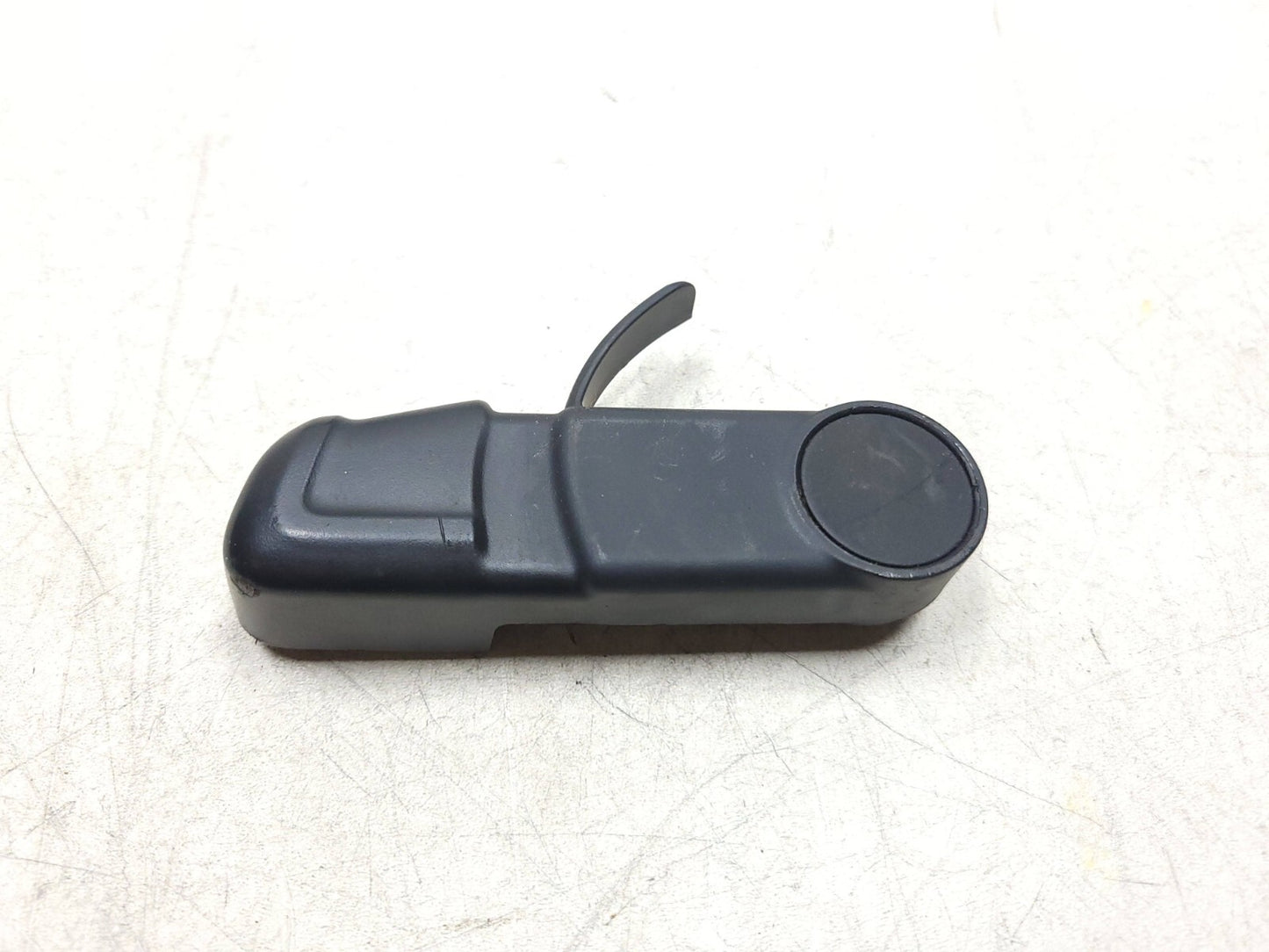2014 Volkswagen Passat Front Seat Side Cover Trim Passenger Right 5pcs OEM