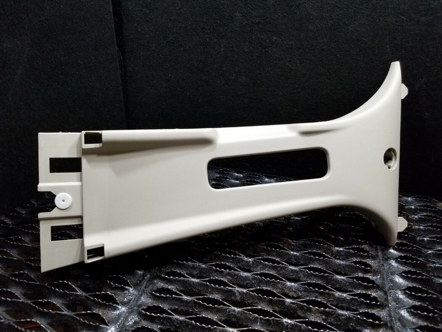 11 12 13 14 Ford Edge Left Driver Side Center Upper B Pillar Trim Cover OEM