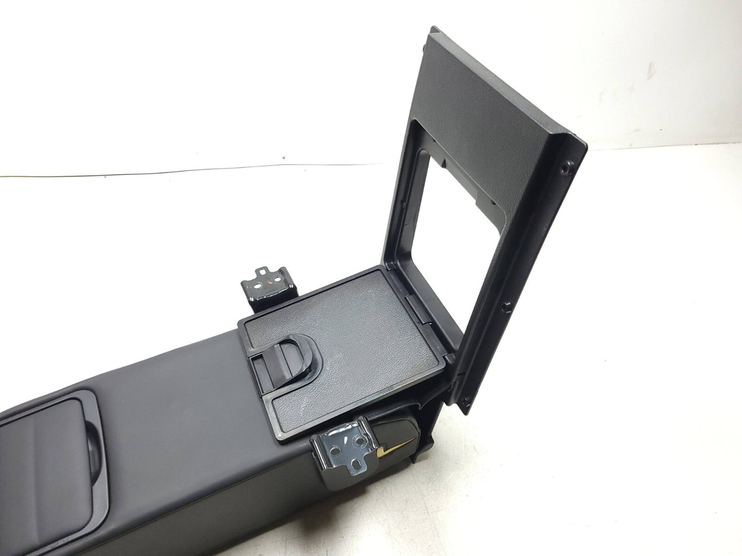 09 - 12 Hyundai Genesis Rear Seat Armrest W/ Cup Holder OEM Sedan