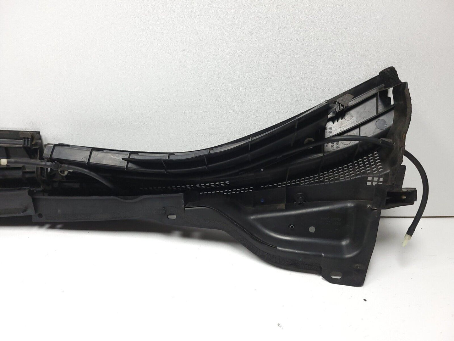 2007 - 2012 Mazda Cx-7 Windshield Wiper Cowl Grille Panel OEM