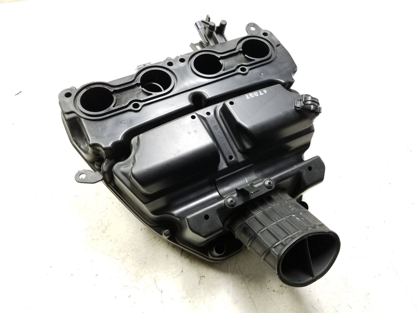 2014 - 2018 Honda Cbr650f Air Box Cleaner Filter Housing OEM