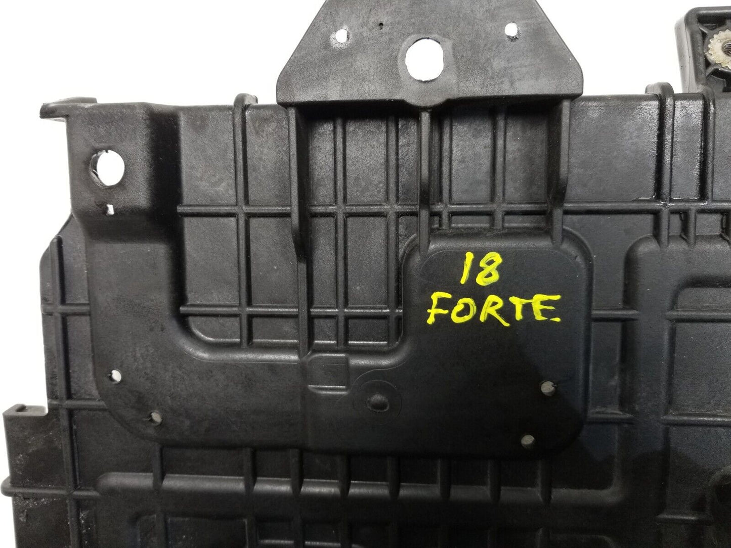 14 15 16 17 18 Kia Forte Battery Tray Holder OEM 49k Miles