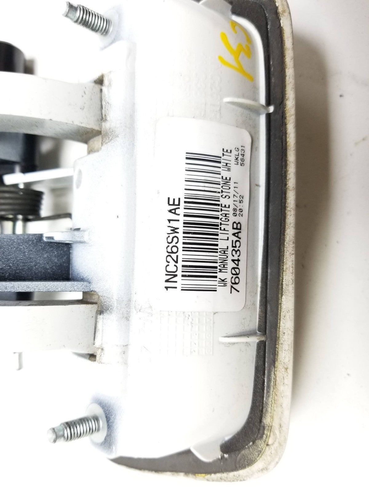 2011 - 2013 Jeep Grand Cherokee Lift Gate Handle OEM