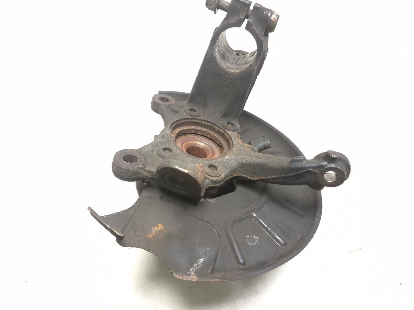 2011 Volkswagen Tiguan Front Spindle Knuckle W/ Wheel Hub Passenger Side OEM