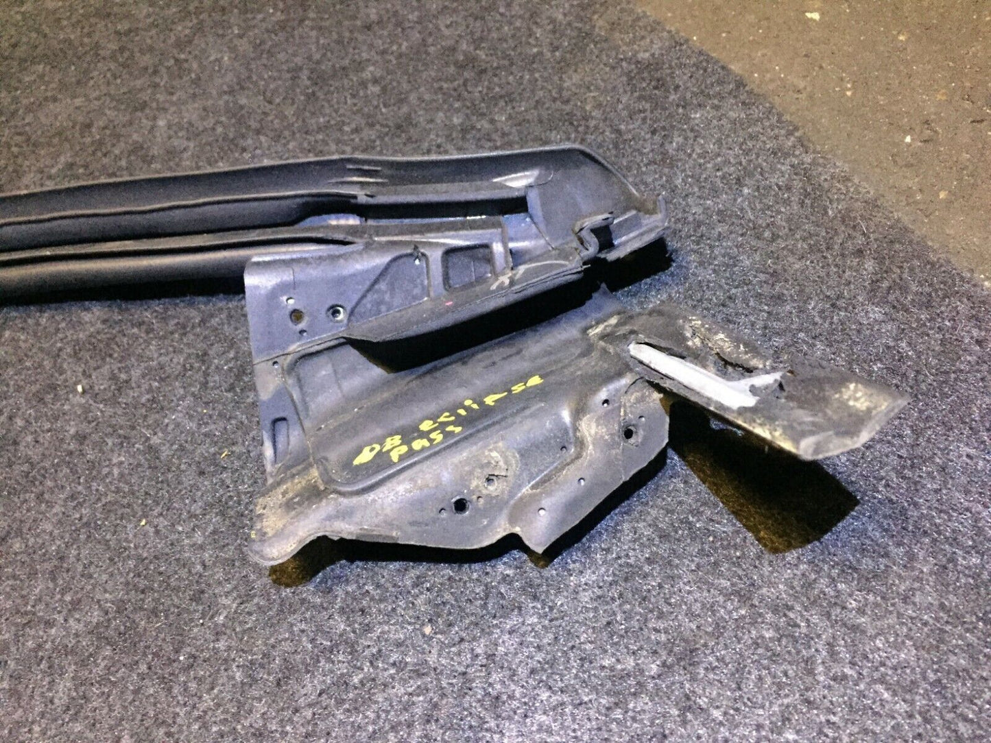 07 08 09 Mitsubishi Eclipse Passenger Front Door Weatherstrip Seal OEM  D39