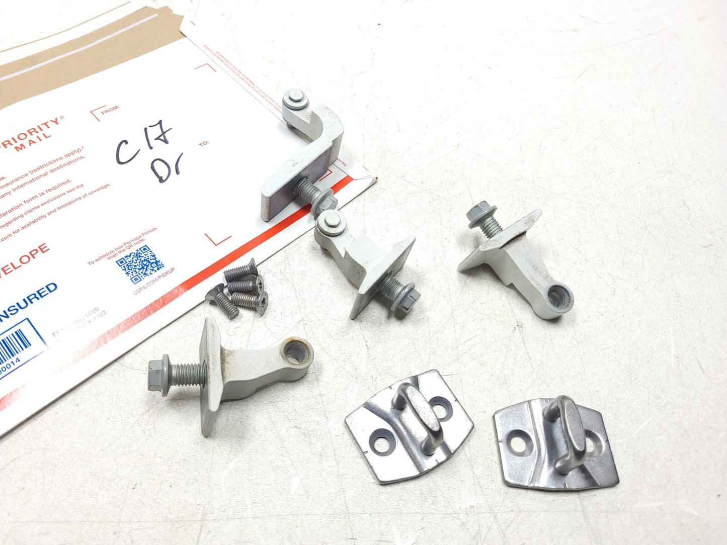 13-18 BMW 330xi F30 Door Hinge Front & Rear Driver Side OEM β