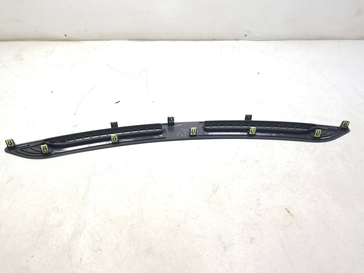 2010 - 2012 Cadillac SRX Dash Upper Air Defroster OEM