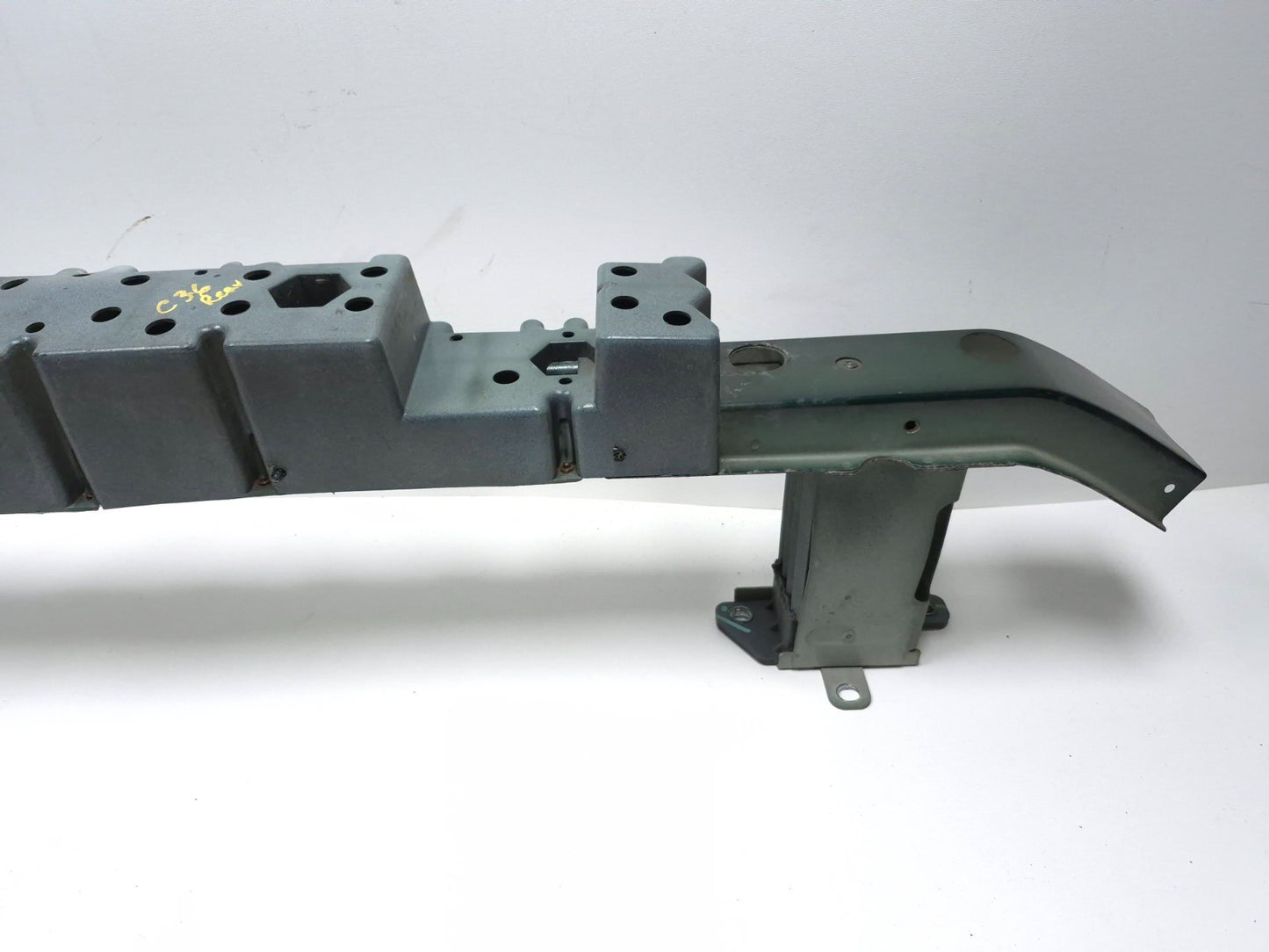 2014 Fiat 500l Rear Bumper Reinforcement Impact Bar Beam OEM