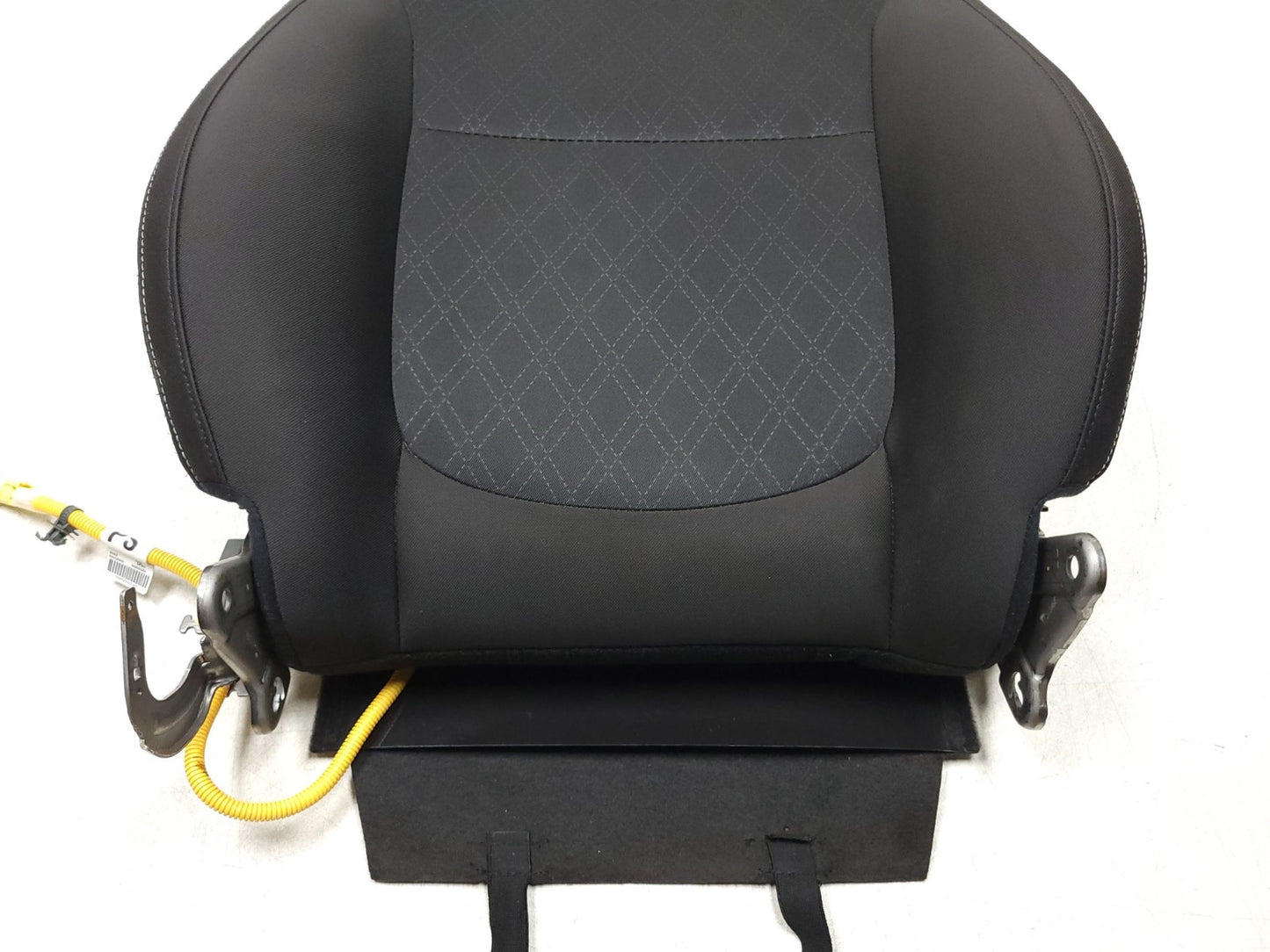 2014 - 2019 Kia Soul Front Upper Seat Cushion Passenger Side Right OEM