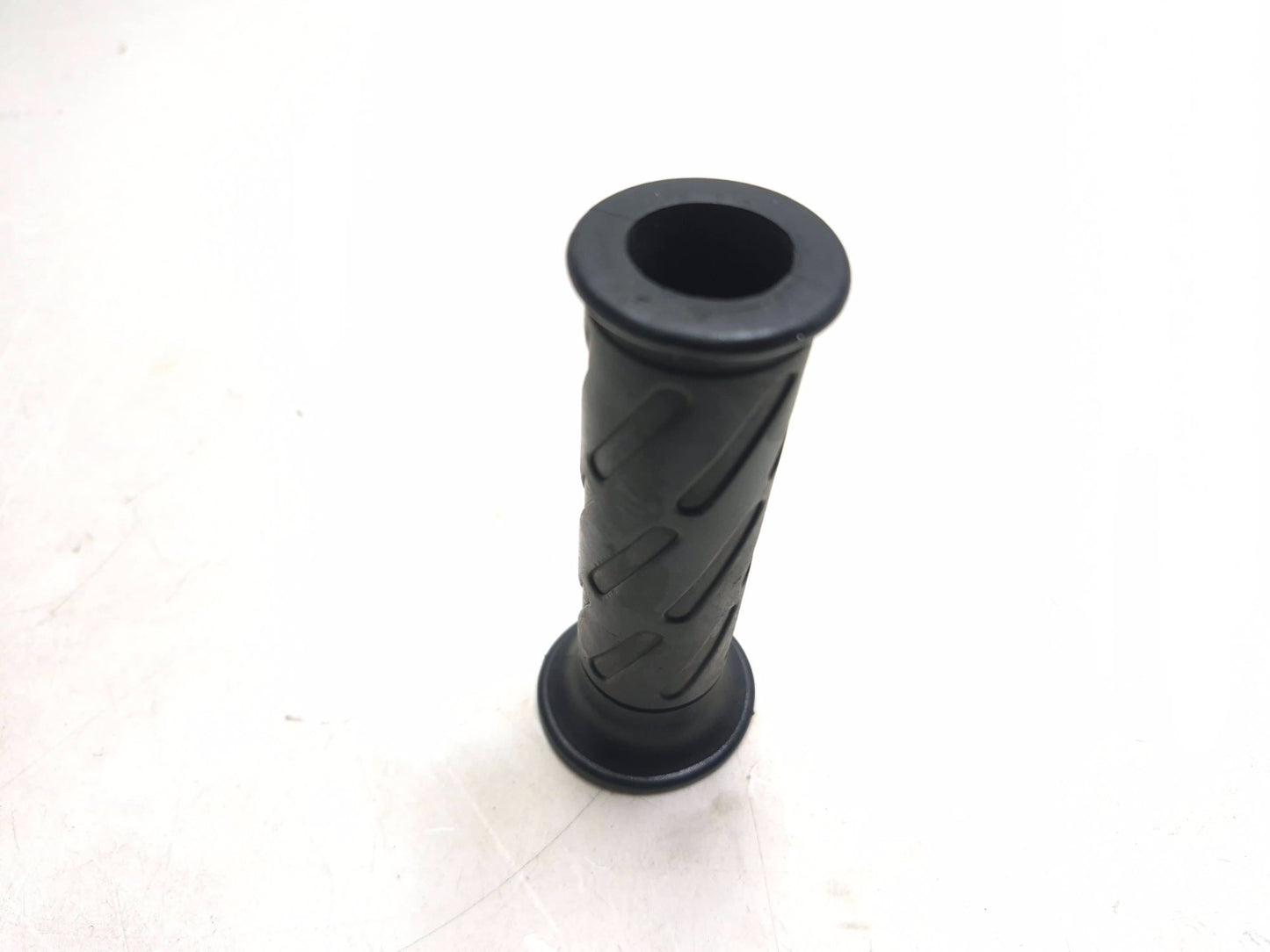 2006 Suzuki Gz250 Left Handlebar Grip OEM