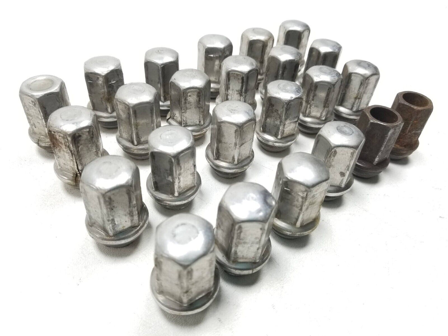 13 14 15 16 GMC Acadia Wheel Lug Nut 24pcs OEM
