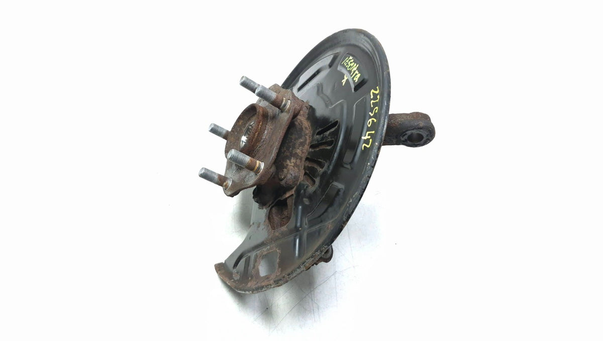 2015 Nissan Sentra Front Spindle Knuckle W/hub Left Driver Side OEM