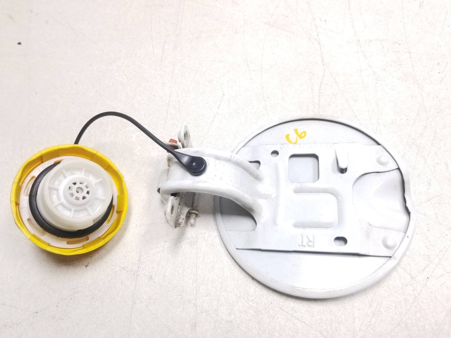 2011 - 2020 Dodge Grand Caravan Fuel Tank Door Lid Filler Cap OEM