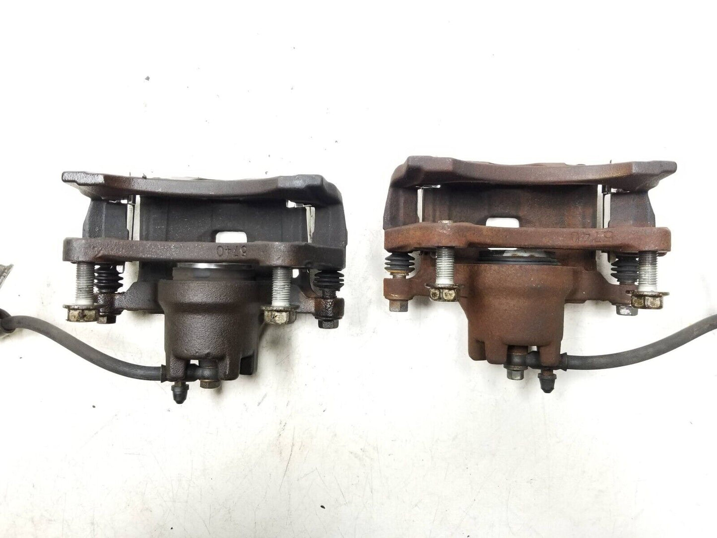 2011 - 2014 Chrysler 200 Front Brake Caliper Left & Right OEM