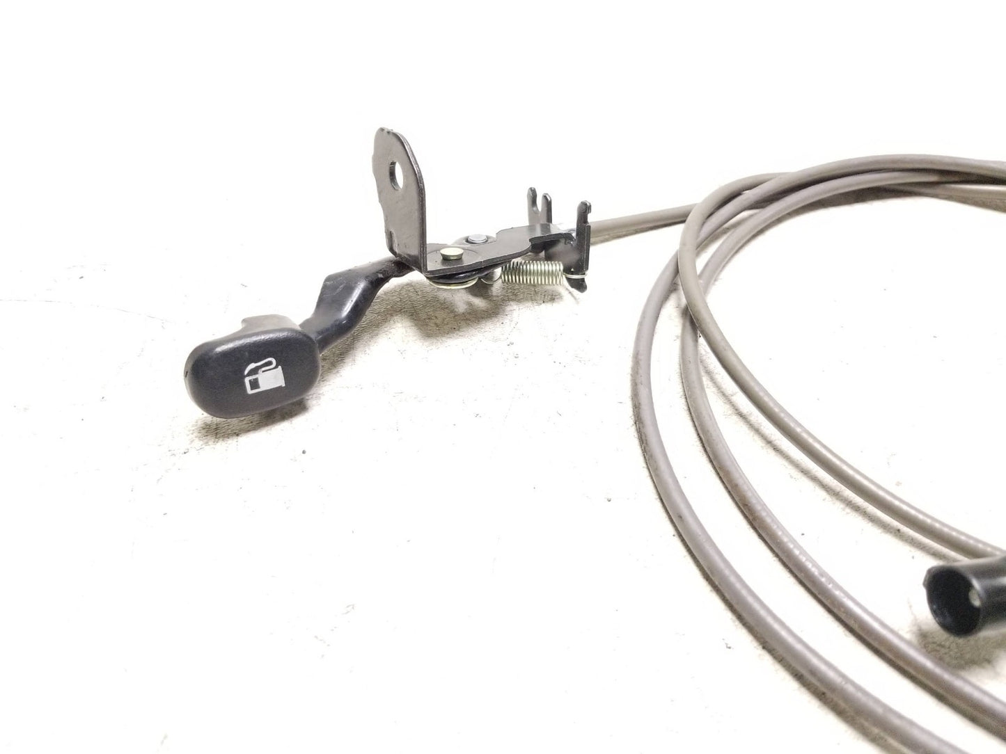 2014 - 2019 Kia Soul Fuel Tank Door Lid Release Handle Cable OEM