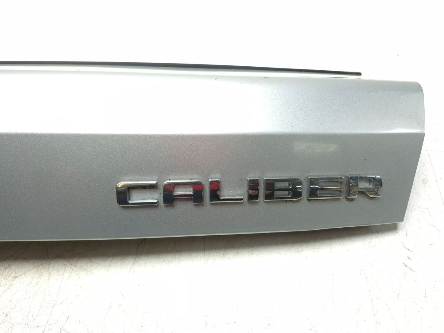 2010 Dodge Caliber Sxt Rear Trunk Lid Liftgate Handle Molding Trim OEM