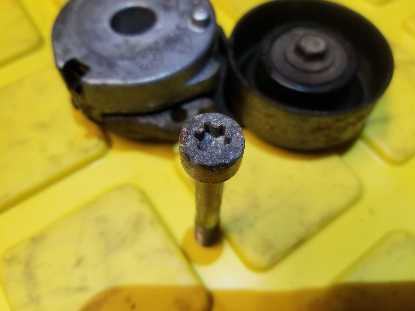 07 - 12 Nissan Sentra Belt Tensioner 2.0l OEM