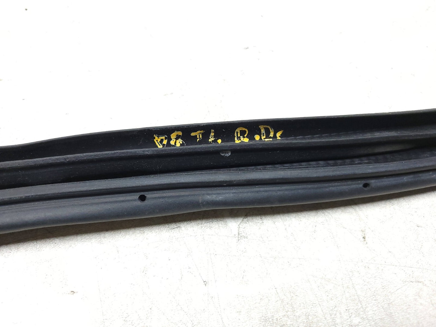 2007 - 2008 Acura Tl Type-s Door Weatherstrip Rear Driver Side Left OEM