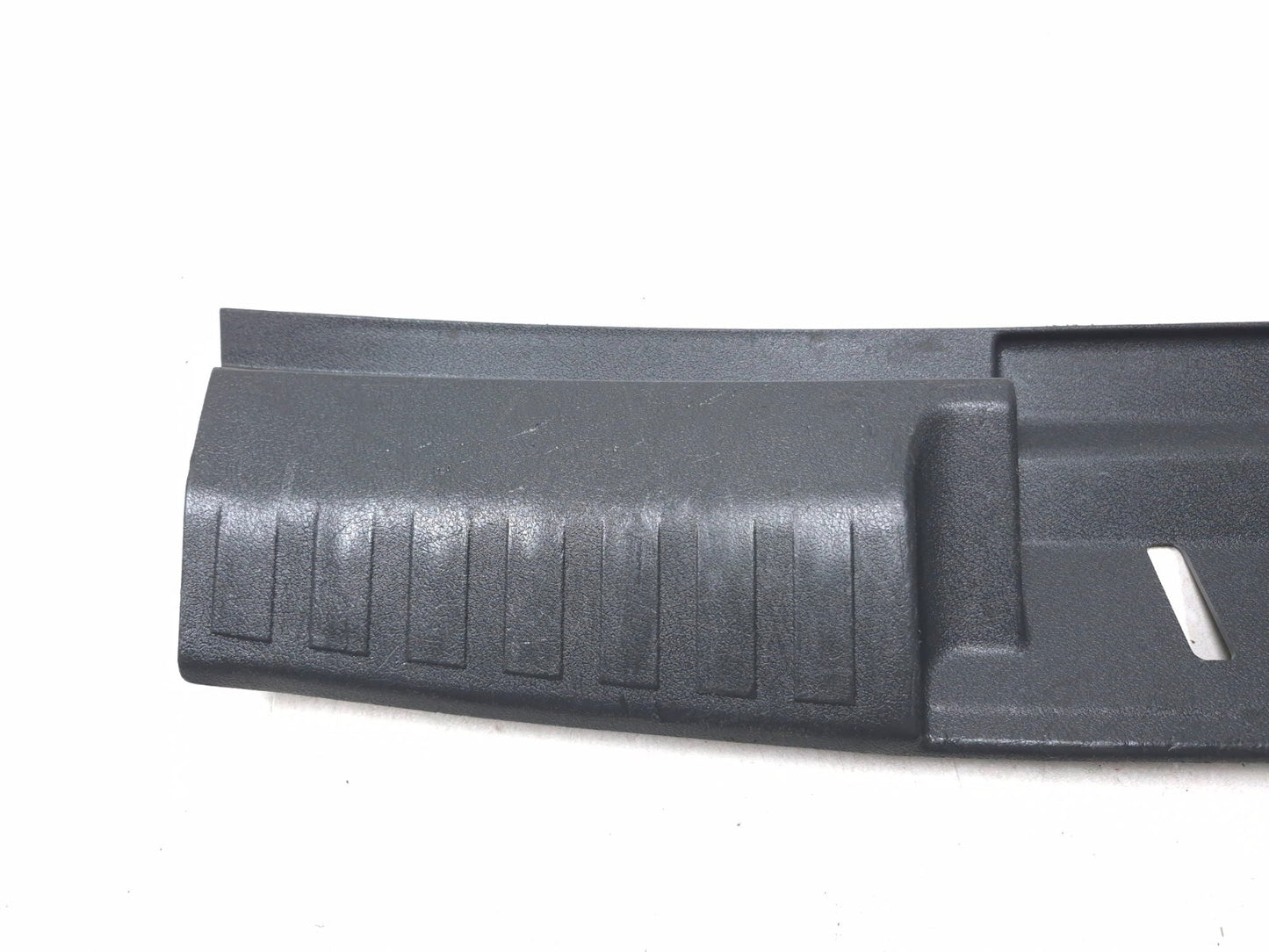 2010 Dodge Caliber Sxt Trunk Boot Lip Cover Trim Oyd75trm OEM