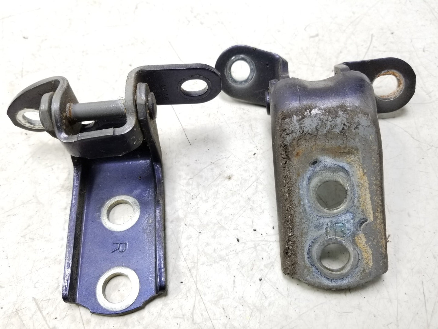 2011 Scion Xb Door Hinge Rear & Front Passenger Side Right OEM