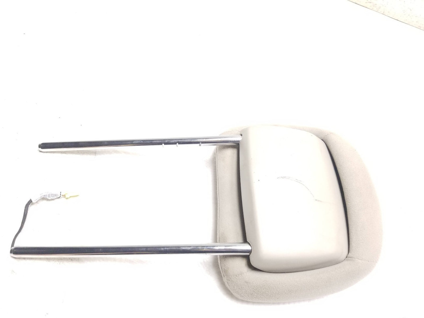 2011 - 2020 Dodge Grand Caravan Front Seat Headrest Passenger Side Right OEM