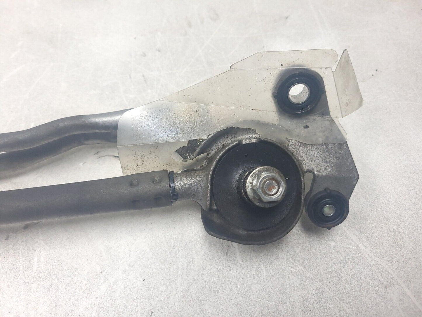 2007 - 2012 Mazda Cx-7 Windshield Wiper Motor Linkage Transmission  OEM