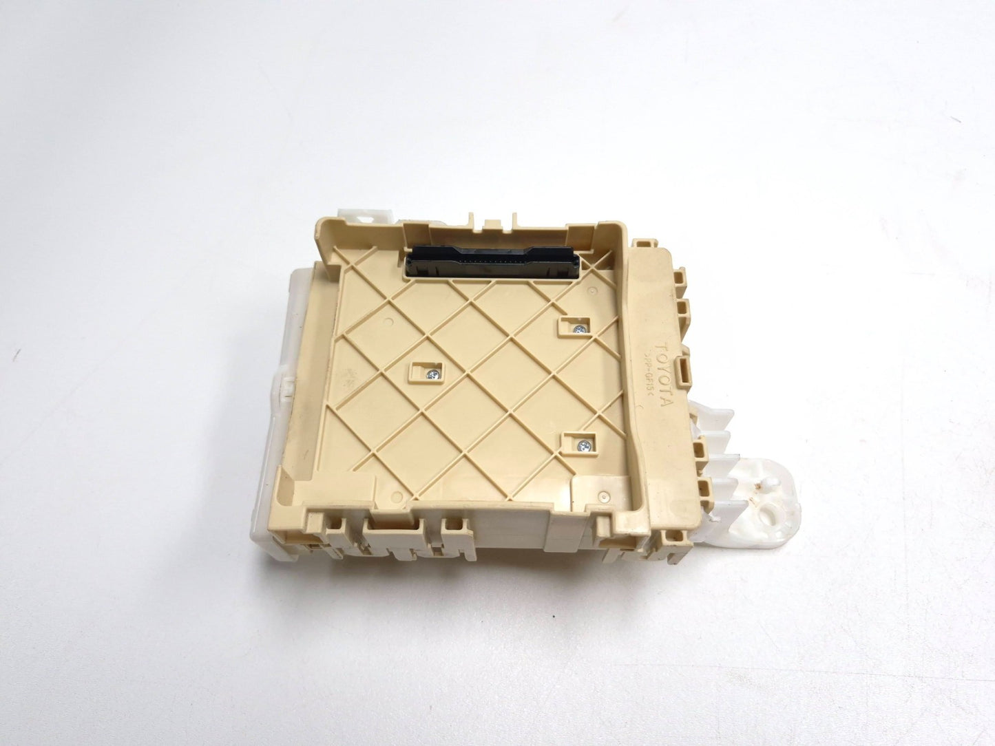 2018 Toyota Corolla Fuse Box Module OEM