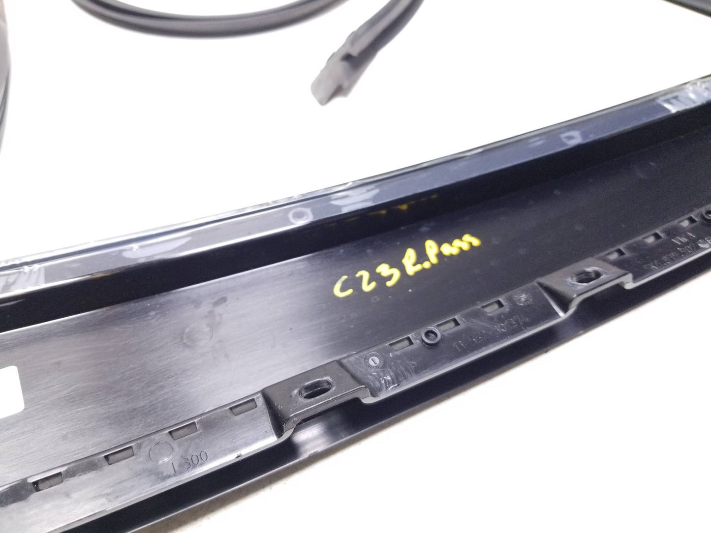 10 - 14 VW Golf GTI Upper Door Glass Weatherstrip Rear Passenger Side Right OEM