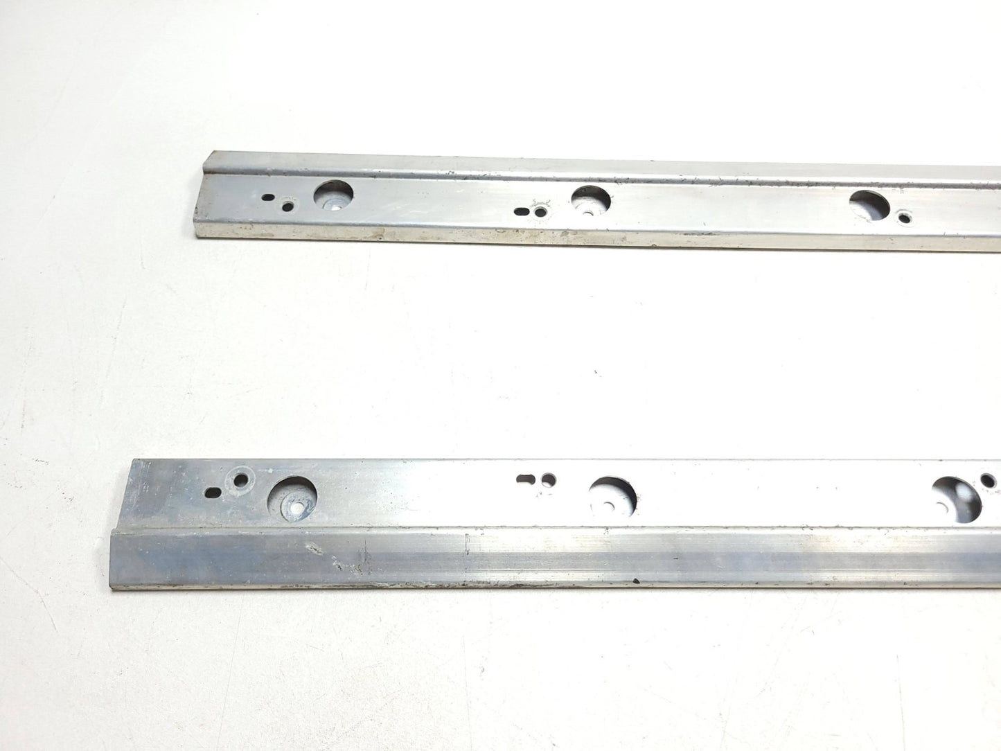 2010 - 2015 Jaguar XJ Sill Bracket Left & Right OEM