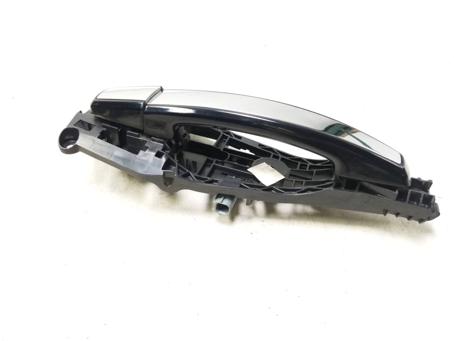 2010 - 2016 Cadillac SRX Exterior Door Handle Rear Passenger Side Right OEM