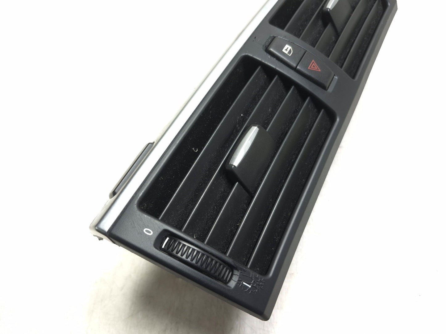 2008 BMW X6 E71 Center Dashboard Air Vent Grille OEM