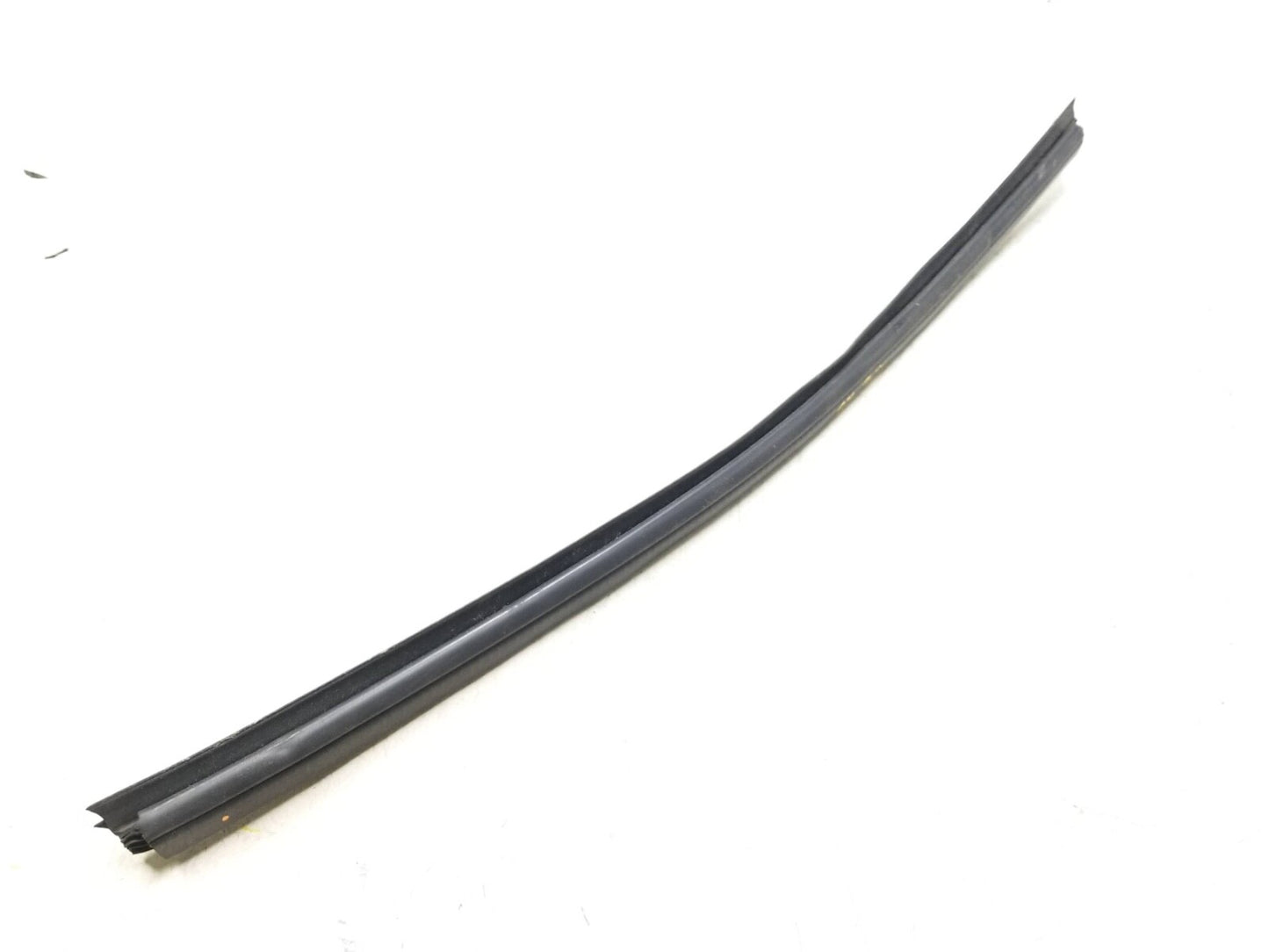 2010 - 2016 Cadillac SRX Door Glass Belt Seal Molding 3 Pcs OEM