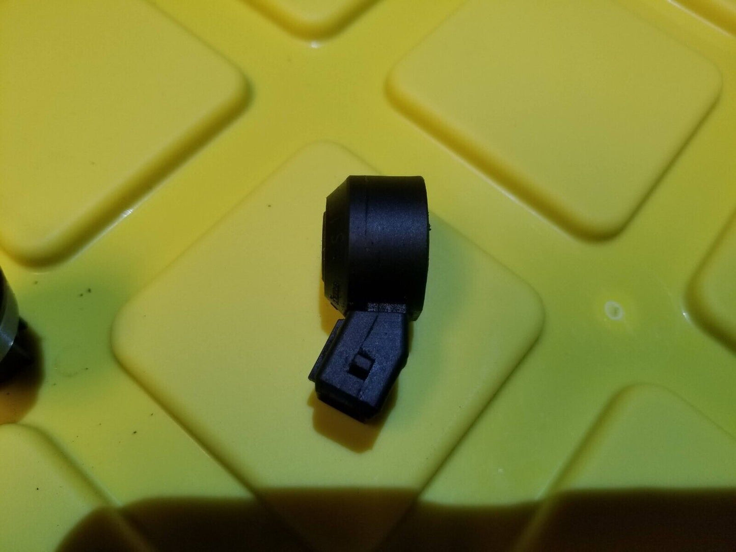 07 - 12 Nissan Sentra Crankshaft Oil Knock Sensor 3pcs 2.0l OEM