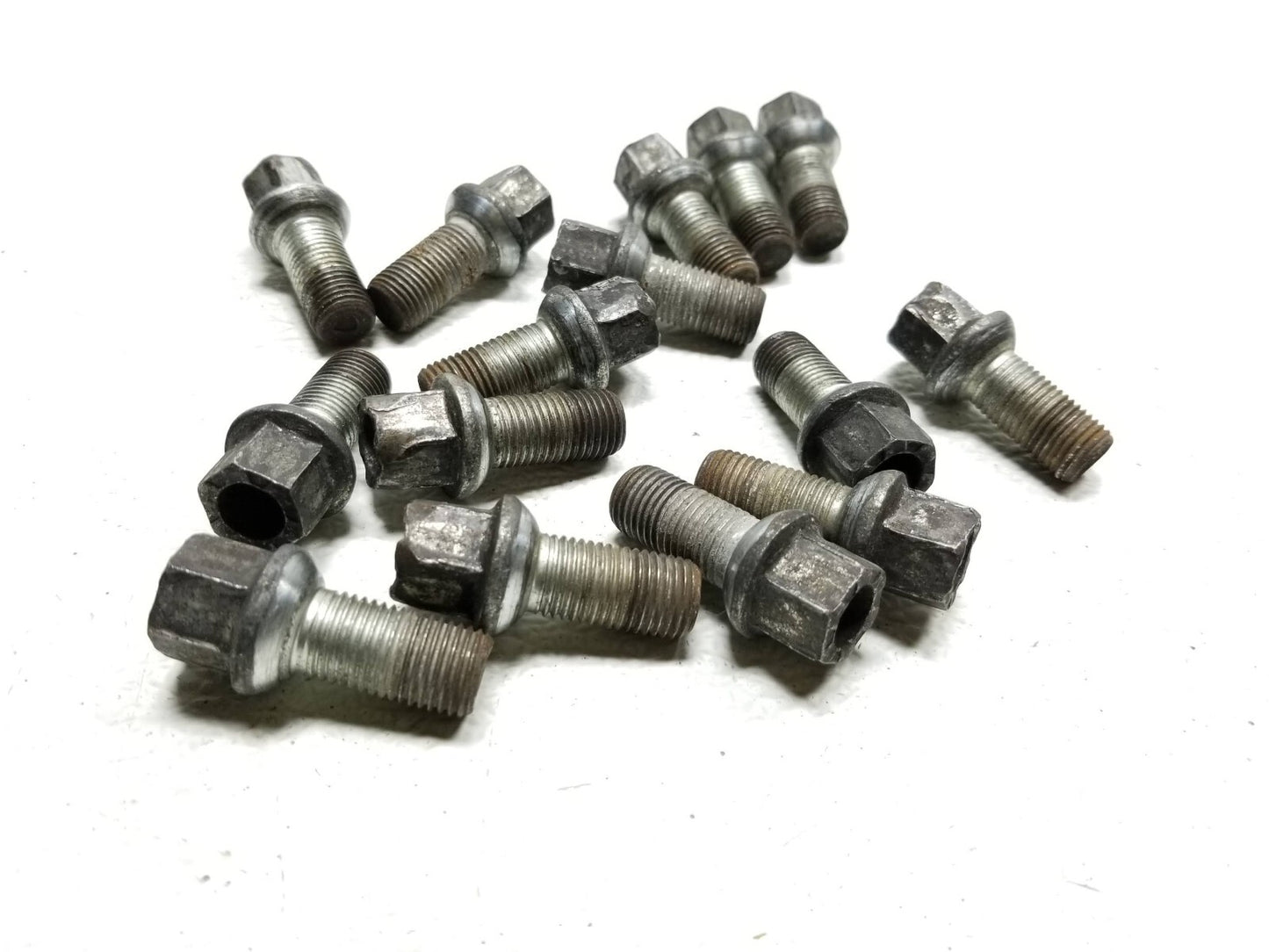10 11 12 13 14 VW Golf GTI Wheel Lug Nut Bolt !!!10pcs Only!!! OEM
