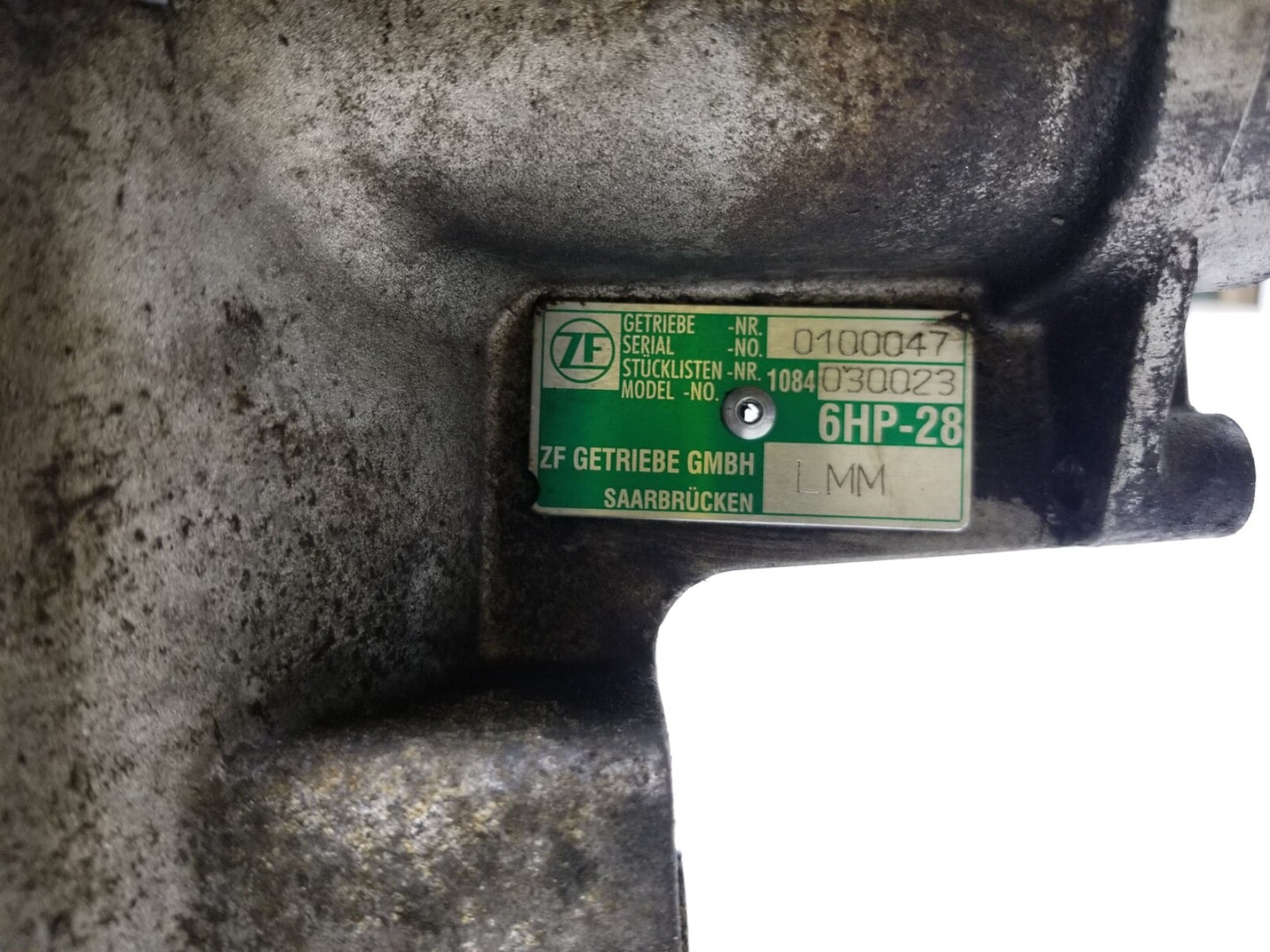 2009 - 2012 Audi Q5 3.2  Quattro Automatic Transmission Housing OEM
