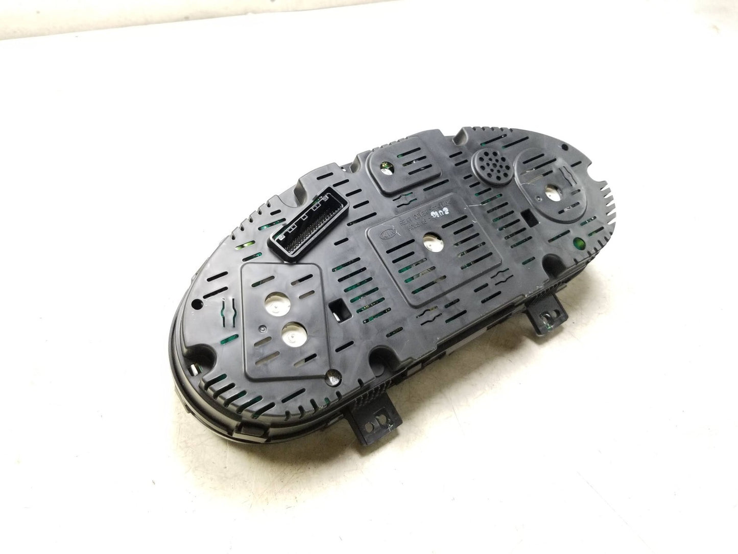 2010 - 2011 Kia Sportage At Instrument Cluster Speedometer OEM 305k