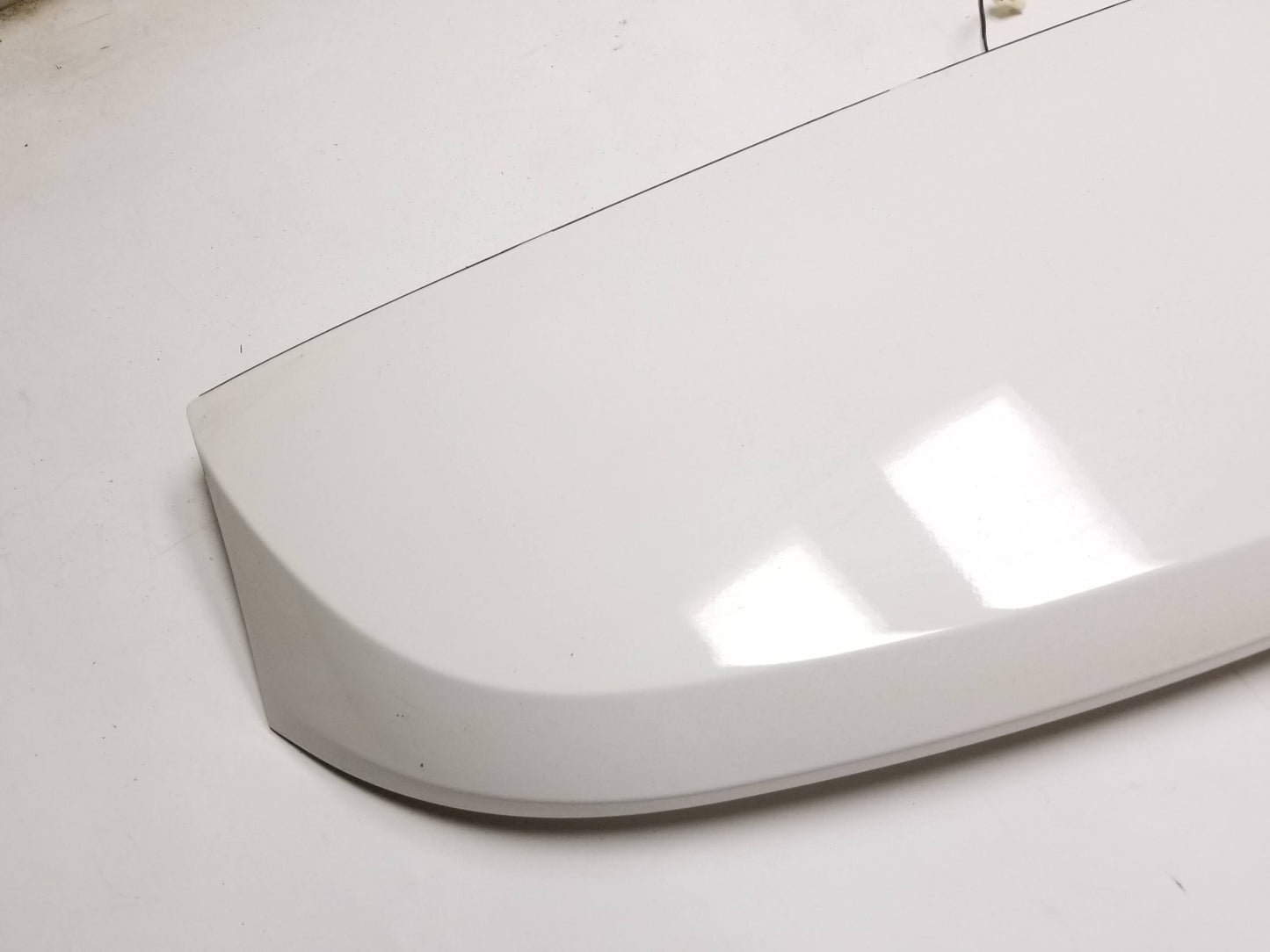 2011 - 2013 Jeep Grand Cherokee Rear Spoiler Trunk W/ 3rd Brake Light OEM