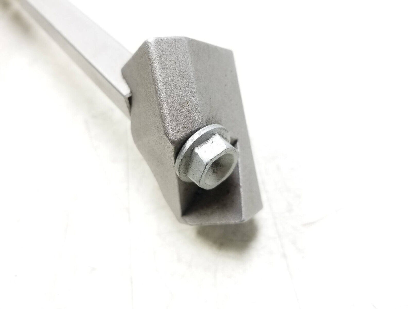 2021 - 2023 Chevrolet Trailblazer Transmission Upper Support Brace 12698874 OEM