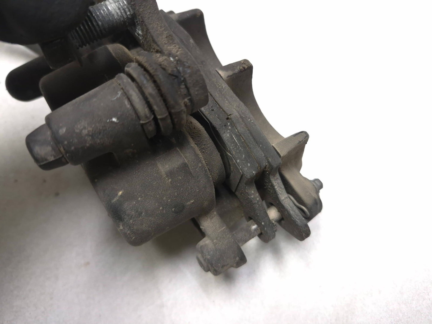 2003 Suzuki Sv 650 Front Brake Caliper Pair OEM